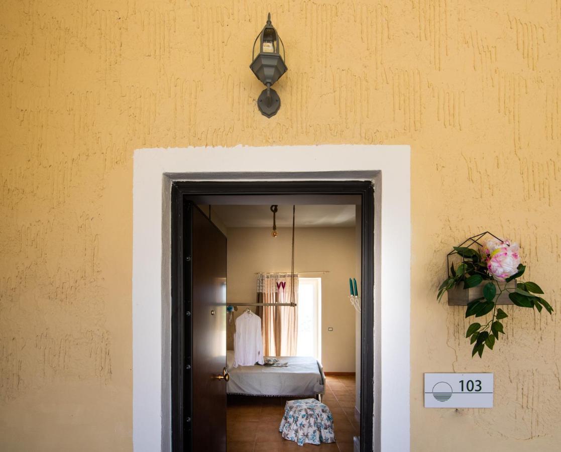 Il Panorama Housing Cilento Aparthotel Санта Мария ди Кастелабате Екстериор снимка