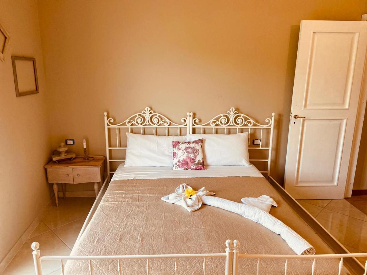 Il Panorama Housing Cilento Aparthotel Санта Мария ди Кастелабате Екстериор снимка